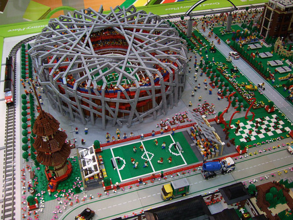 biggest lego creation in the world