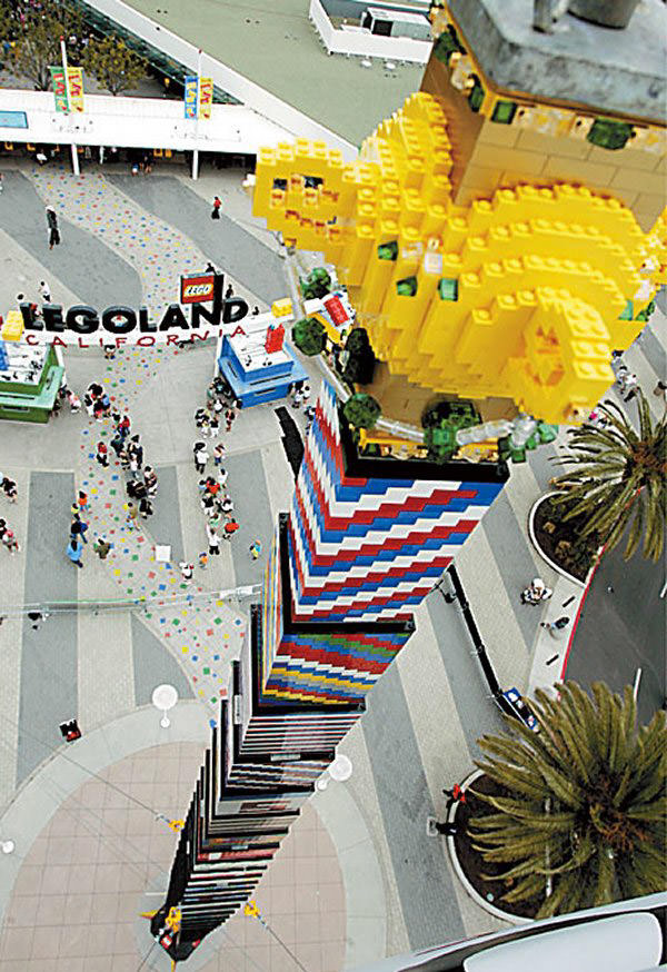 biggest lego creation in the world