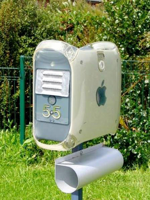 Apple Mailbox