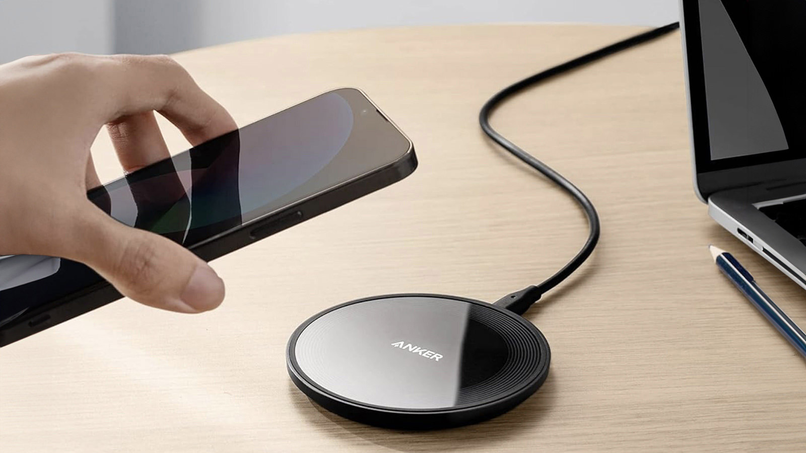 20 Best iPhone Wireless Charging Pads and Stands to Buy Hongkiat